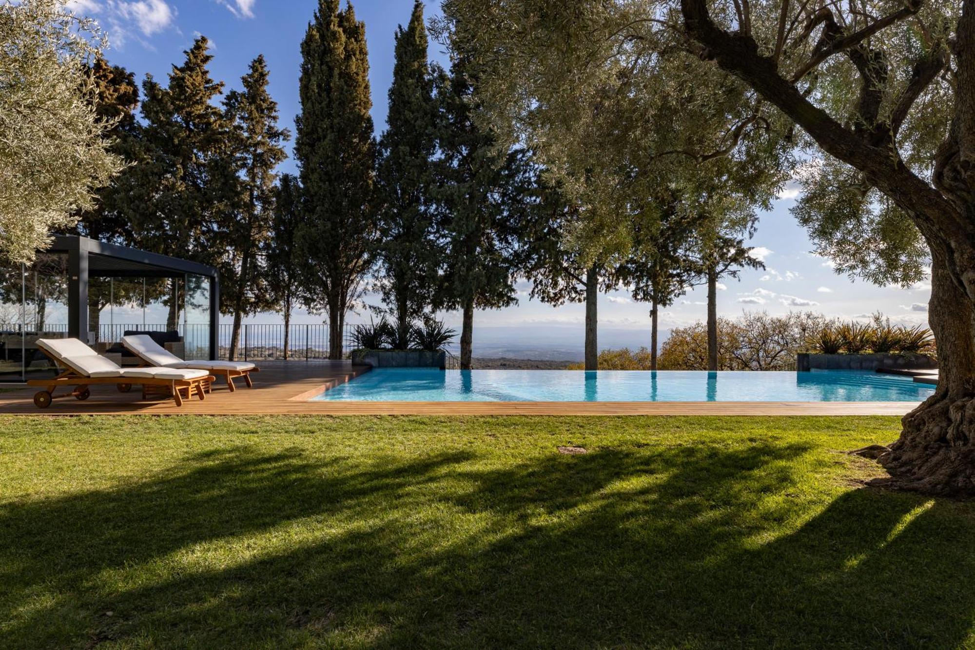 Scialaj Villa Di Lusso Sull'Etna Con Piscina E Vista Mare Ragalna Экстерьер фото